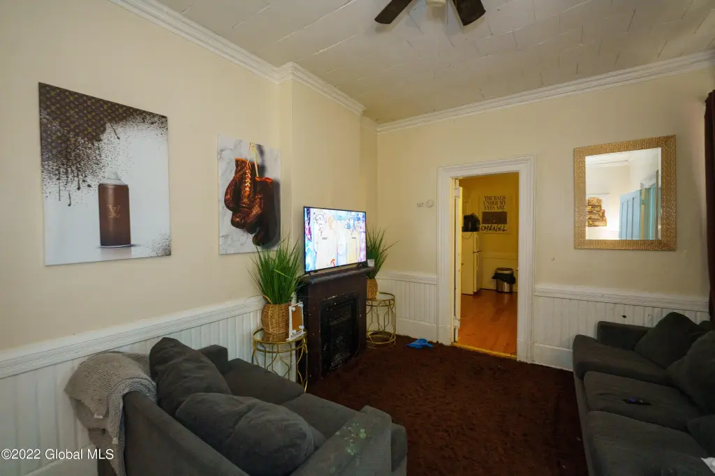 Picture 5