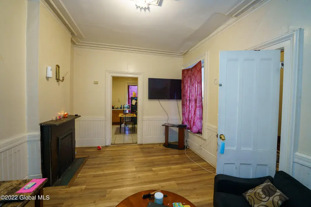 Picture 18