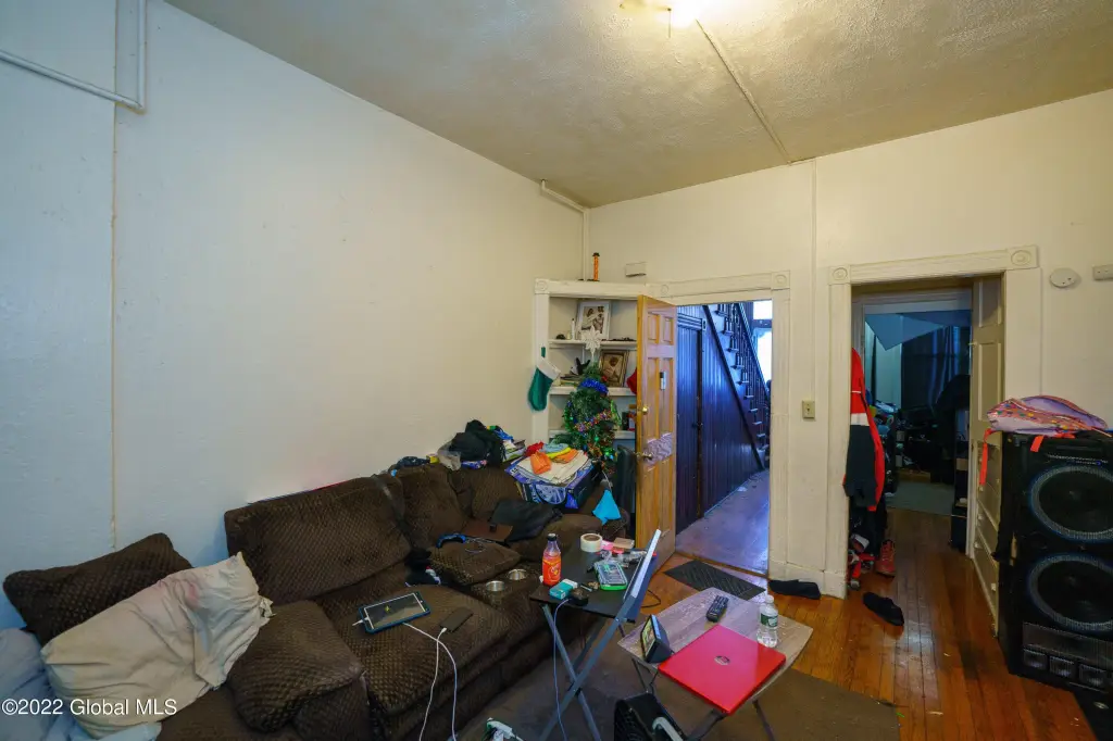 Picture 5