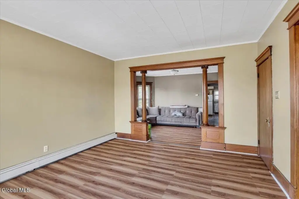 Picture 33