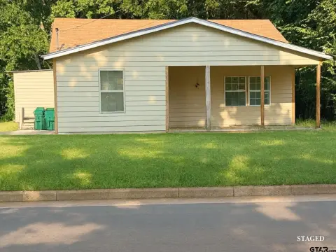 Mixed-Use Property with Commercial Potential