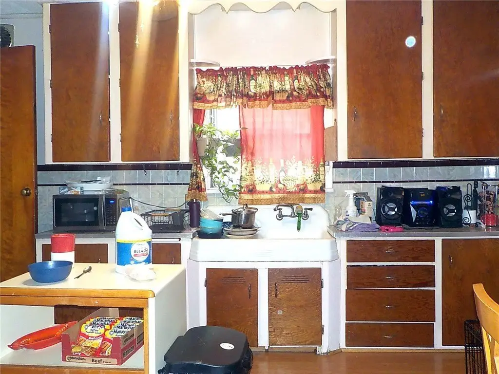 Picture 5