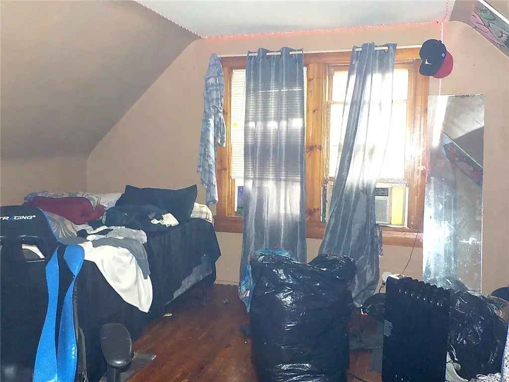 Picture 9