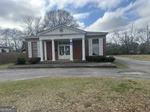 Griffin Office Building with Lot