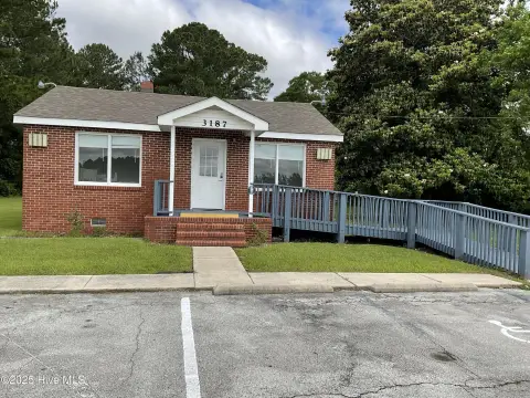 Office Space on Highway 17