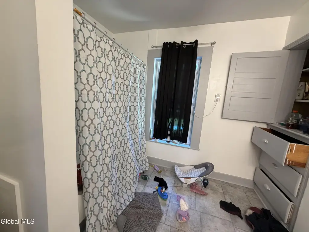 Picture 18