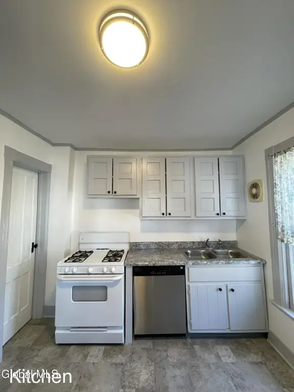 Picture 5