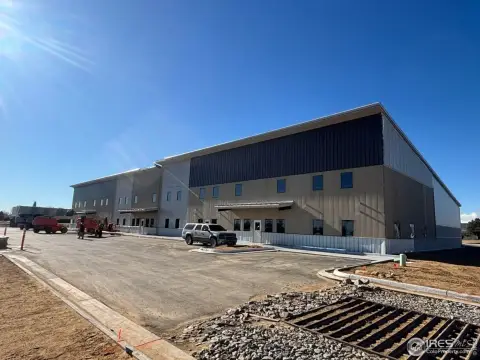 Longmont Industrial Office/Warehouse Unit
