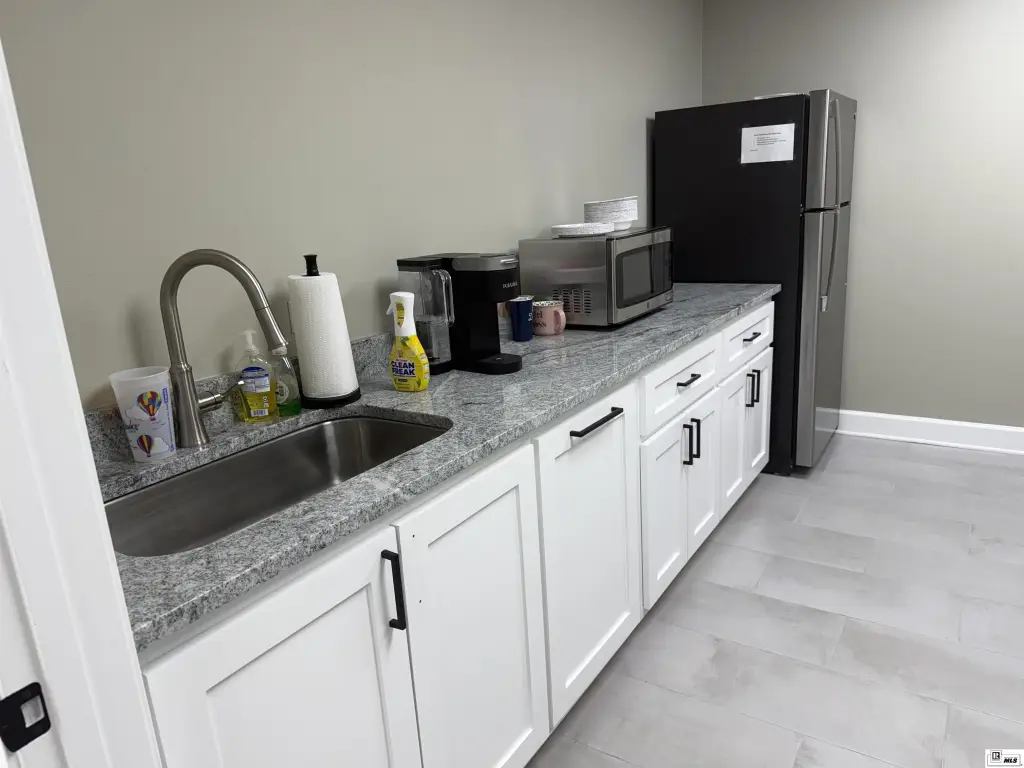 Picture 19
