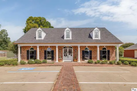 Freestanding Medical Office Building