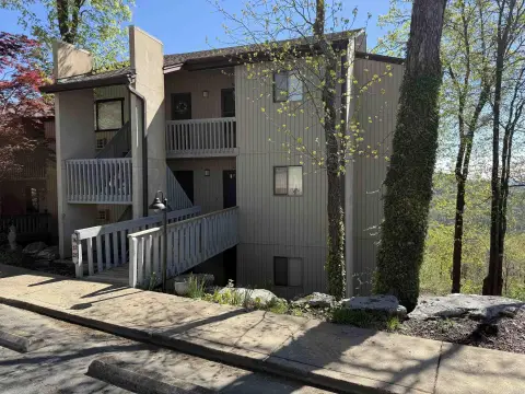 Short-Term Rental Condo with Lake View