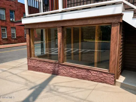 Corner Retail Space Near RPI