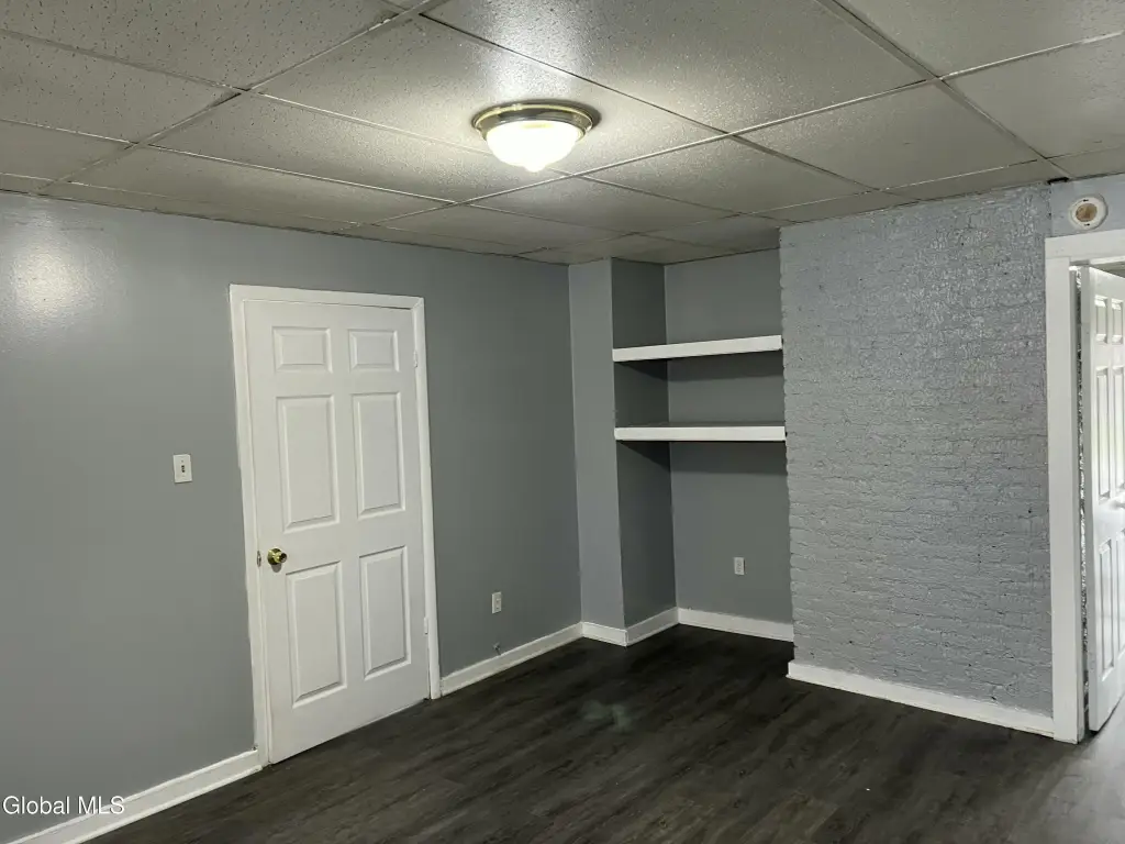 Picture 11