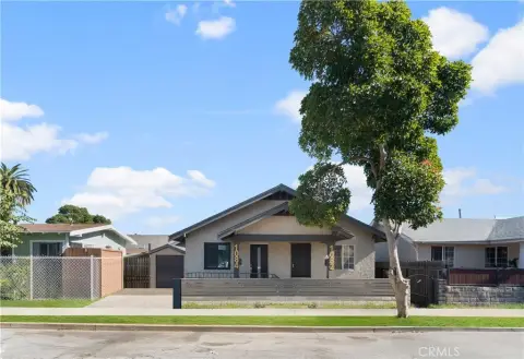 Long Beach Duplex Investment Opportunity