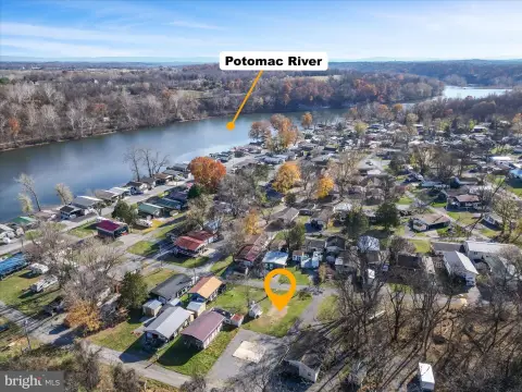 RV Lot Near Potomac River