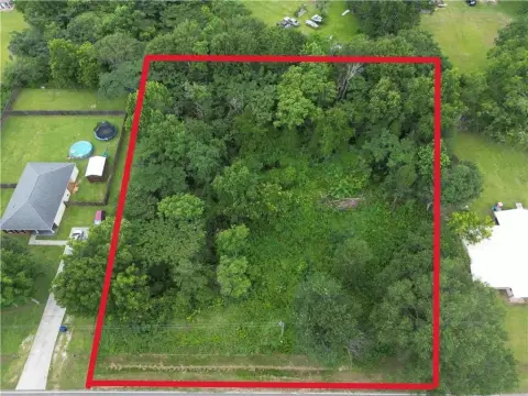 Residential Land in Grand Bay, AL