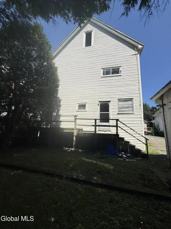 Picture 3