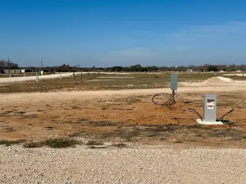 Land Near Arch Ray Resort