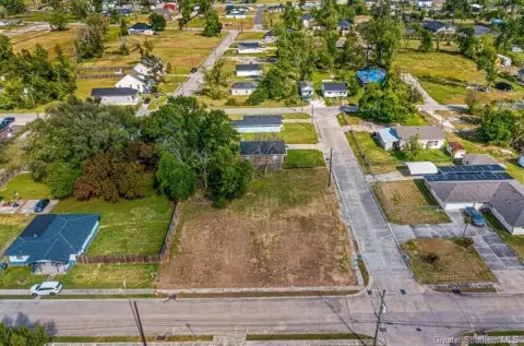 Residential Corner Lot Opportunity