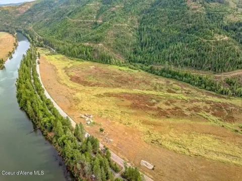 Recreational Land Near River