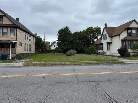 Commercial Land with Driveway