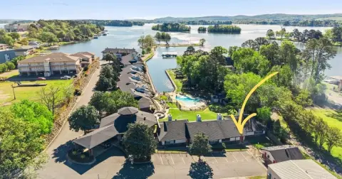 Entry-Level Lakefront Condo With No Stairs