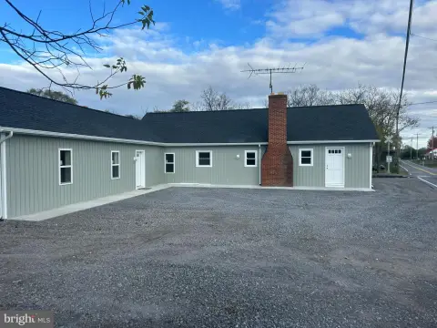 Renovated Multifamily Home Near I-81