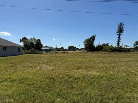 Residential Lot in Cape Coral