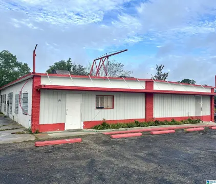 Mixed-Use Corner Lot in Anniston