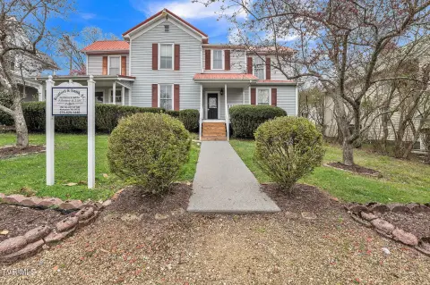 Historic District Versatile Commercial Property