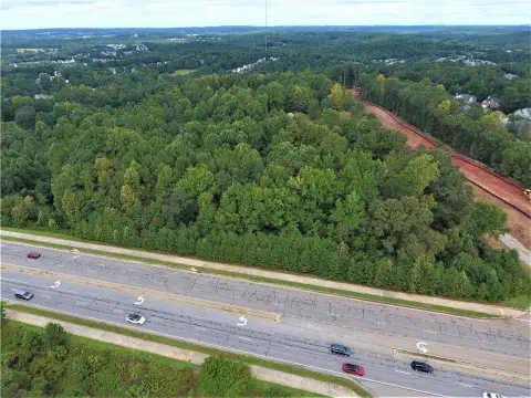 Commercial Land in Growing Area