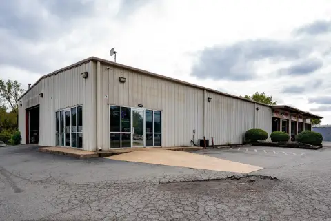 Established Mechanic Shop For Sale