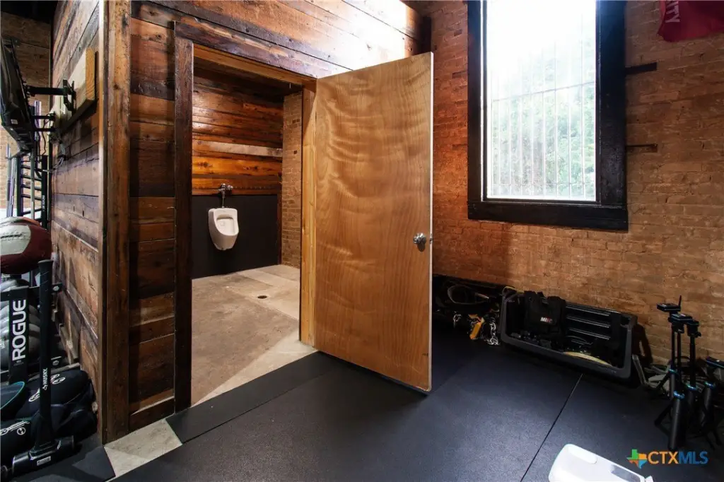 Picture 9
