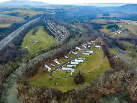 Mobile Home Park on 13.5 Acres