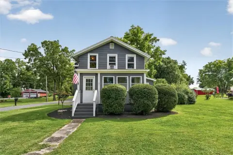 Duplex with Separate Utilities