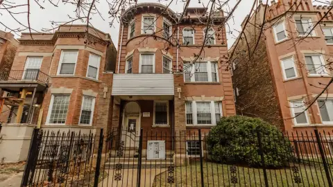 Chicago Brownstone Multifamily Investment Opportunity