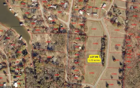Buildable Lot Near Lake Bonham