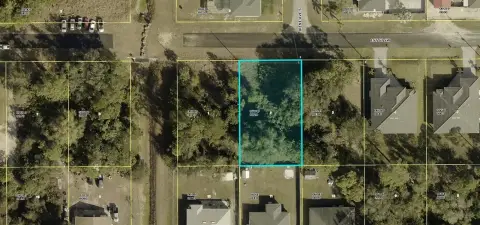 Vacant Lot in Lehigh Acres