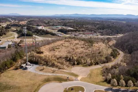 20 Acres Prime Location Land