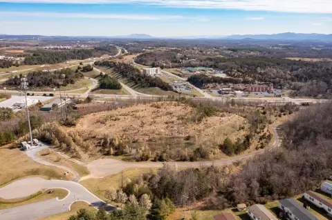 20 Acres Prime Location Land