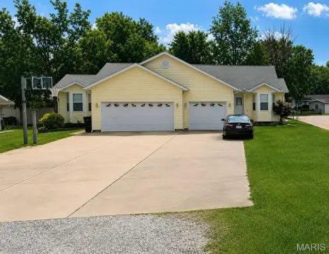 Duplex with Finished Basements