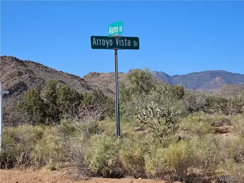 40 Acres of Land, Yucca