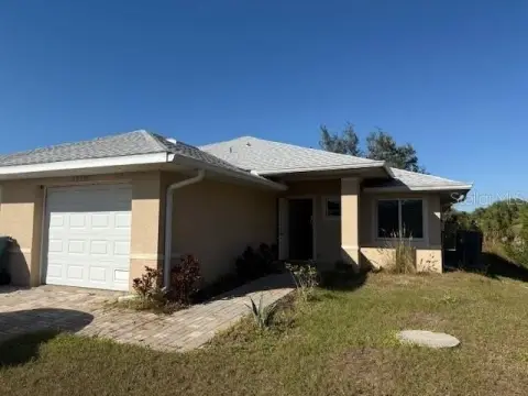 Port Charlotte Duplex Built in 2021