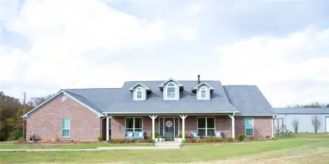 Remodeled Farmhouse on 29 Acres