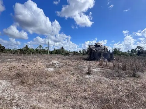 Spacious Land in North Fort Myers
