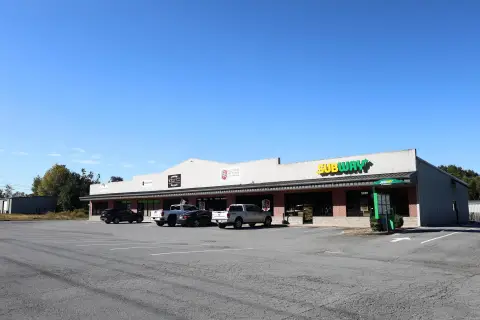 Retail/Restaurant Space For Lease