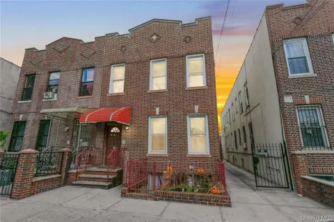 Four-Family Property in Prime Location