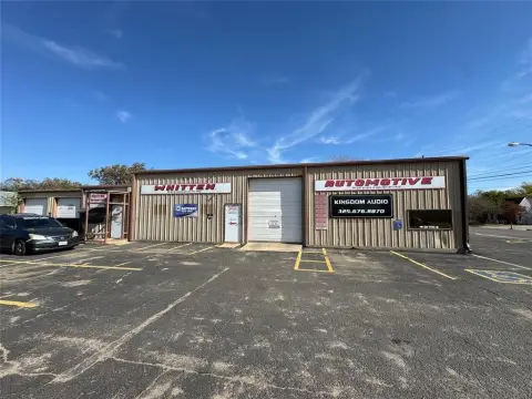 Turn-Key Business on Corner Lot