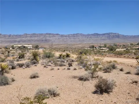 Land in Meadview, Arizona