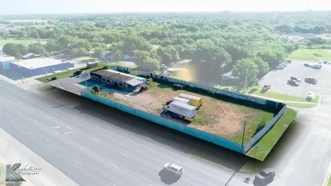 Versatile Commercial Property in Abilene